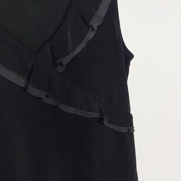 Chicos Size 0 Small Black Travelers VNeck Wrap Knit Shell Top Ruffle Trim Tank - Picture 5 of 8